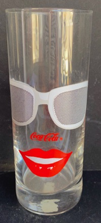 311008-4 € 3,00 coca cola glas afb bril met mond D6 H 16 cm.jpeg